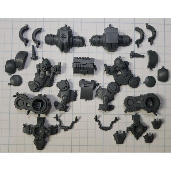 Warhammer 40k Space Marine Bits Primaris Invictor Warsuit Armored Legs Set - Picture 1 of 7